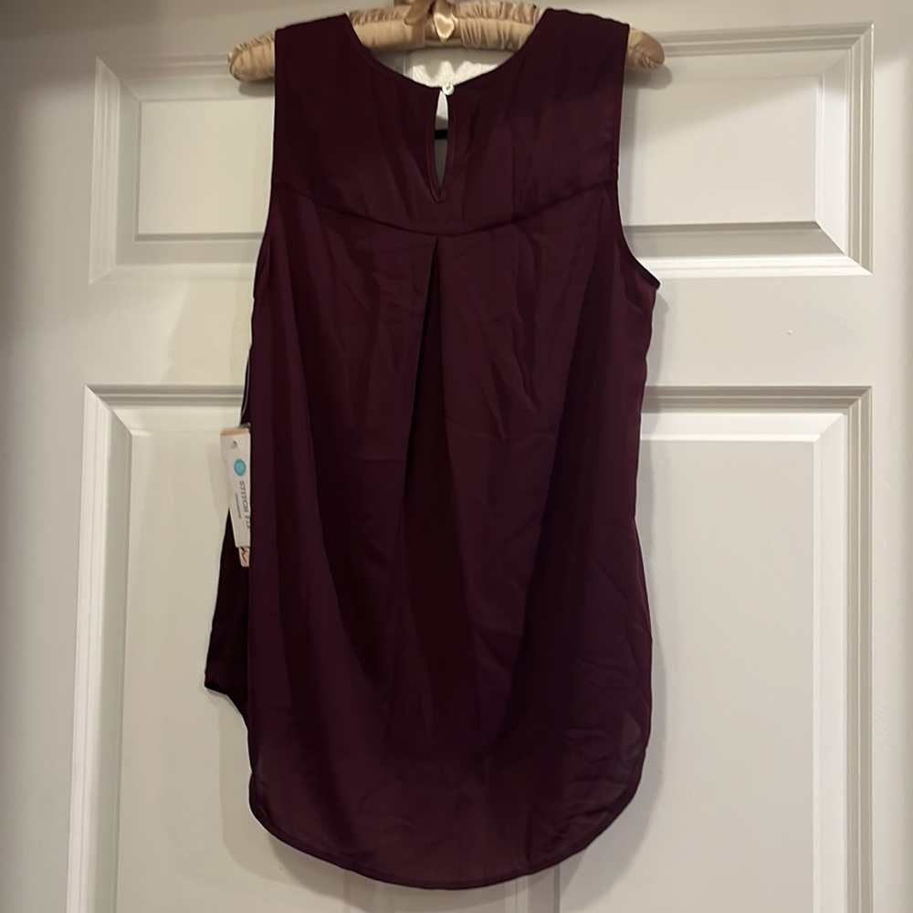 Keyhole Blouse - Picture 5 of 7